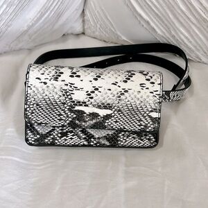 Barely used DKNY belt bag
